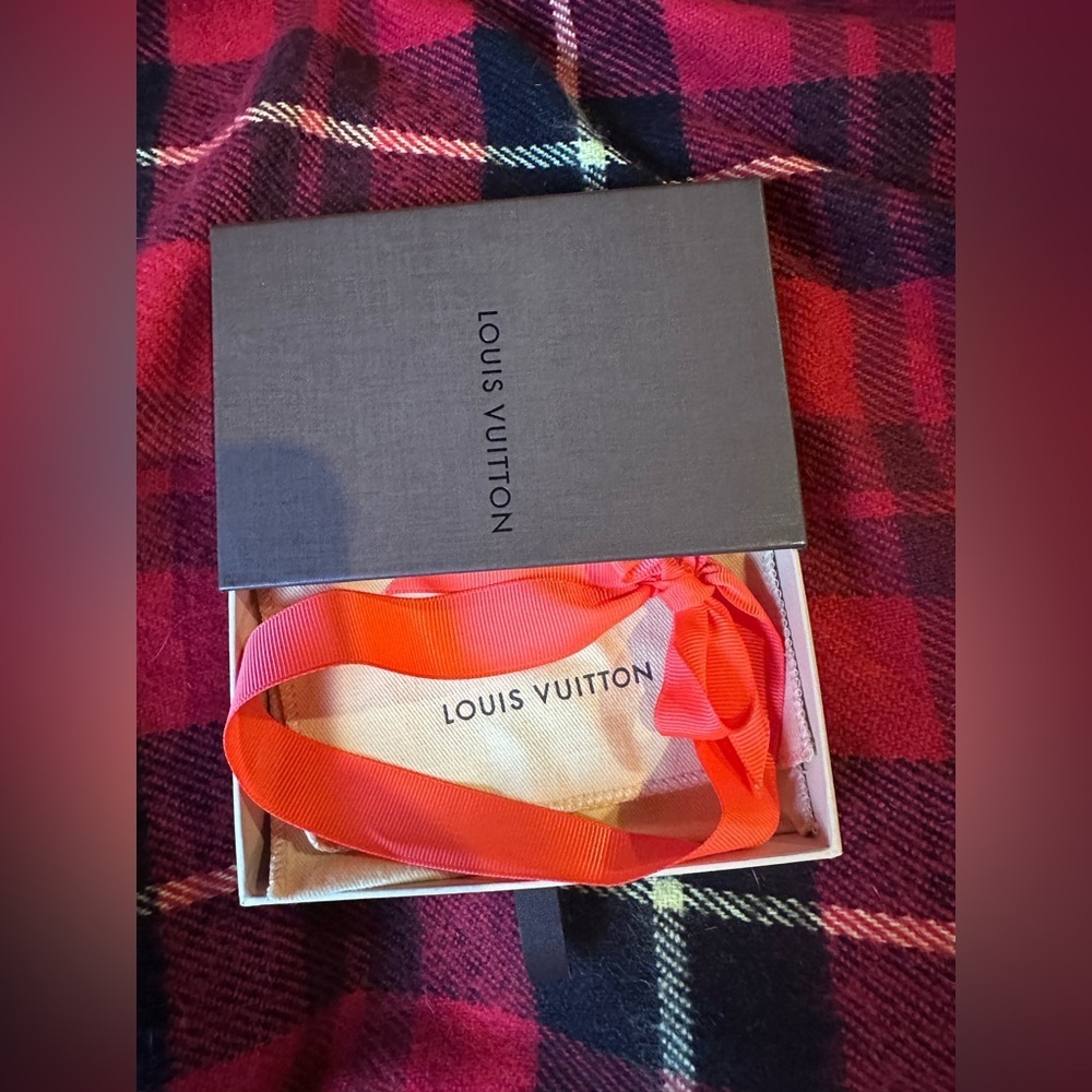 Authentic Louis Vuitton Empty Gift Box, dust bag & Tie Set - Picture 10 of 13